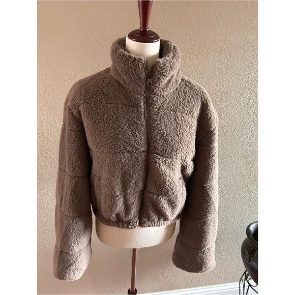 🆕Soft Sherpa zip up jacket - Picture 7 of 9